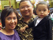 http://theurbanmama.com/pics/featured/2010/01/agusmulyono.jpg